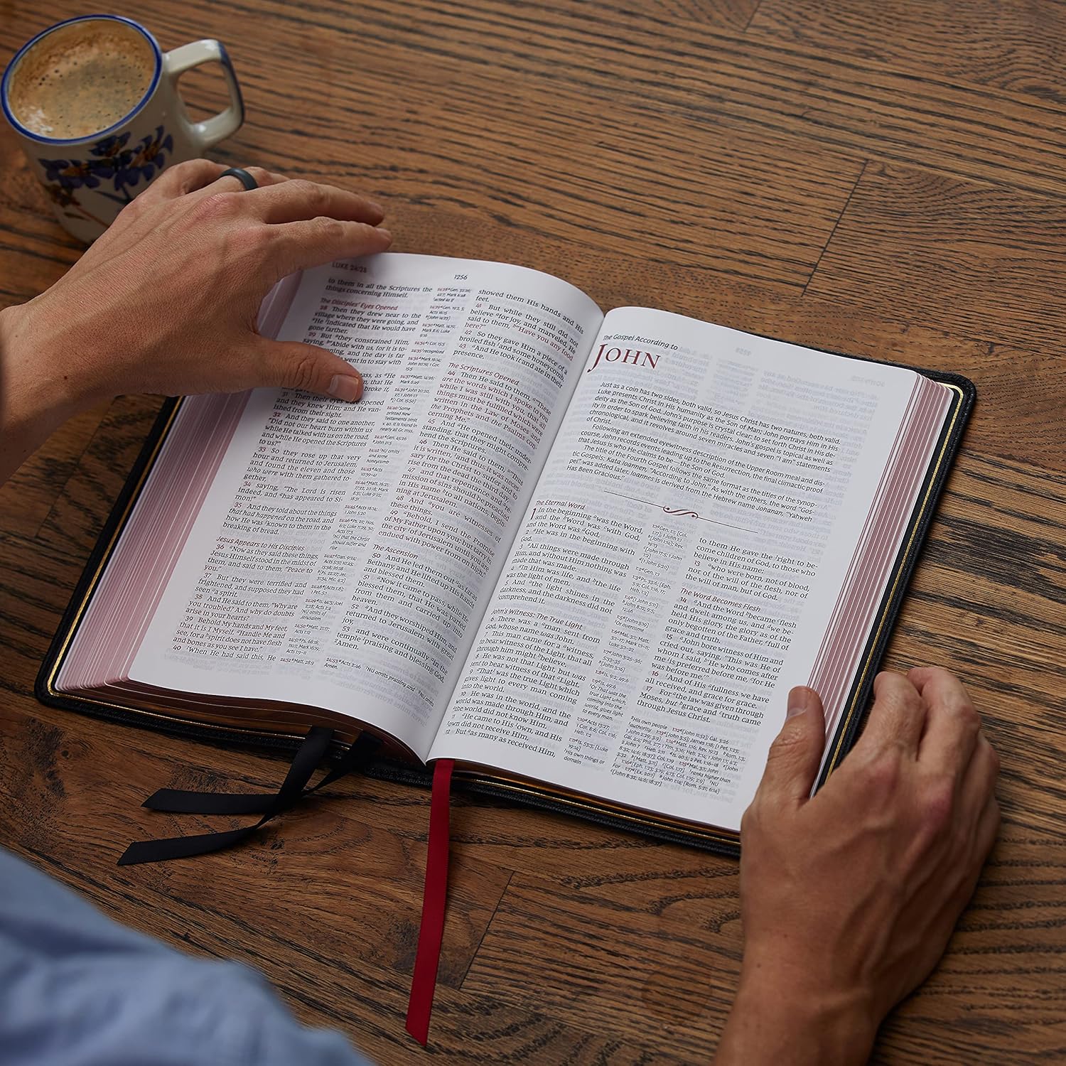Reference Bible, Center-Column, Premium Goatskin Leather, Black, Red Letter Q11760