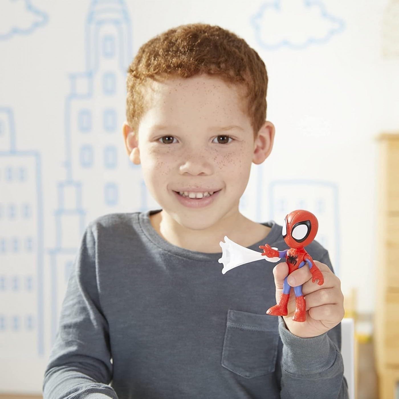 Spidey Hero Figure, 4-Inch Scale Action Figure with Accessory for Kids Ages 3 and Up L631758