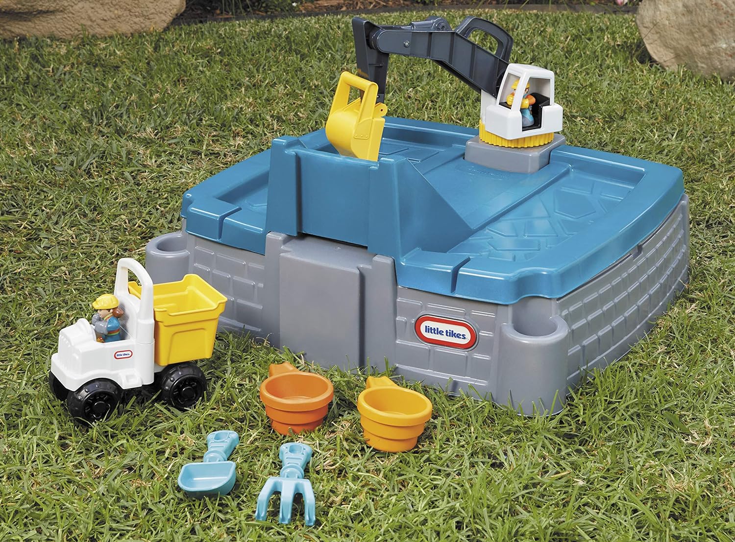 Excavator Sandbox for Kids with Lid and Play Sand Accessories J269