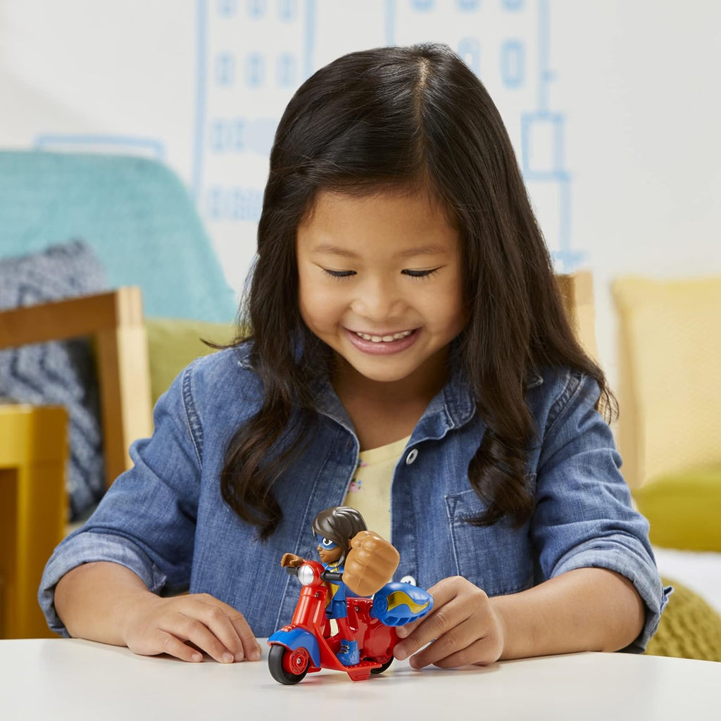 Marvel Ms. Marvel Action Figure and Embiggen Bike Vehicle, Preschool Toy for Kids Ages 3 and Up I585810