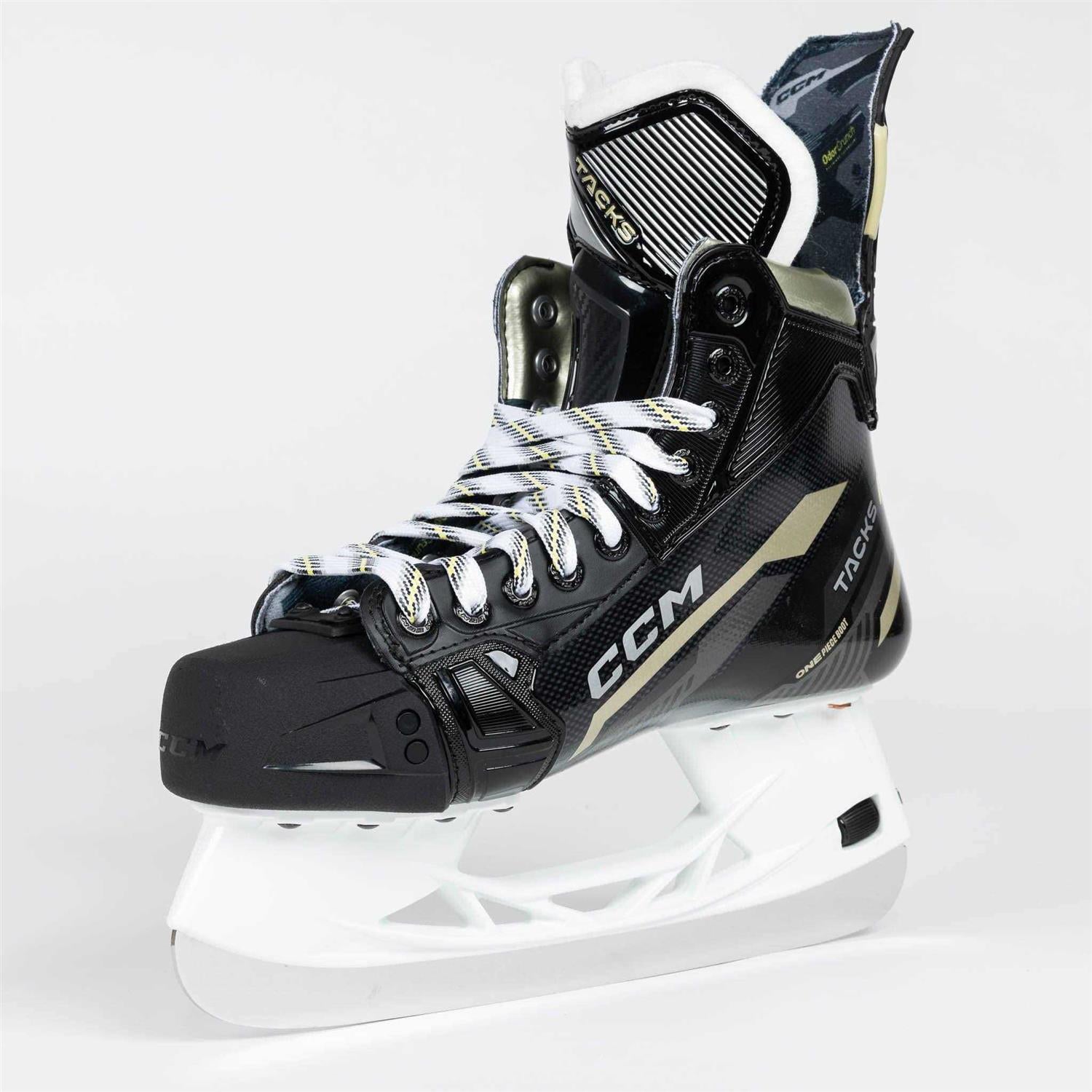 Ice Hockey Skates H947