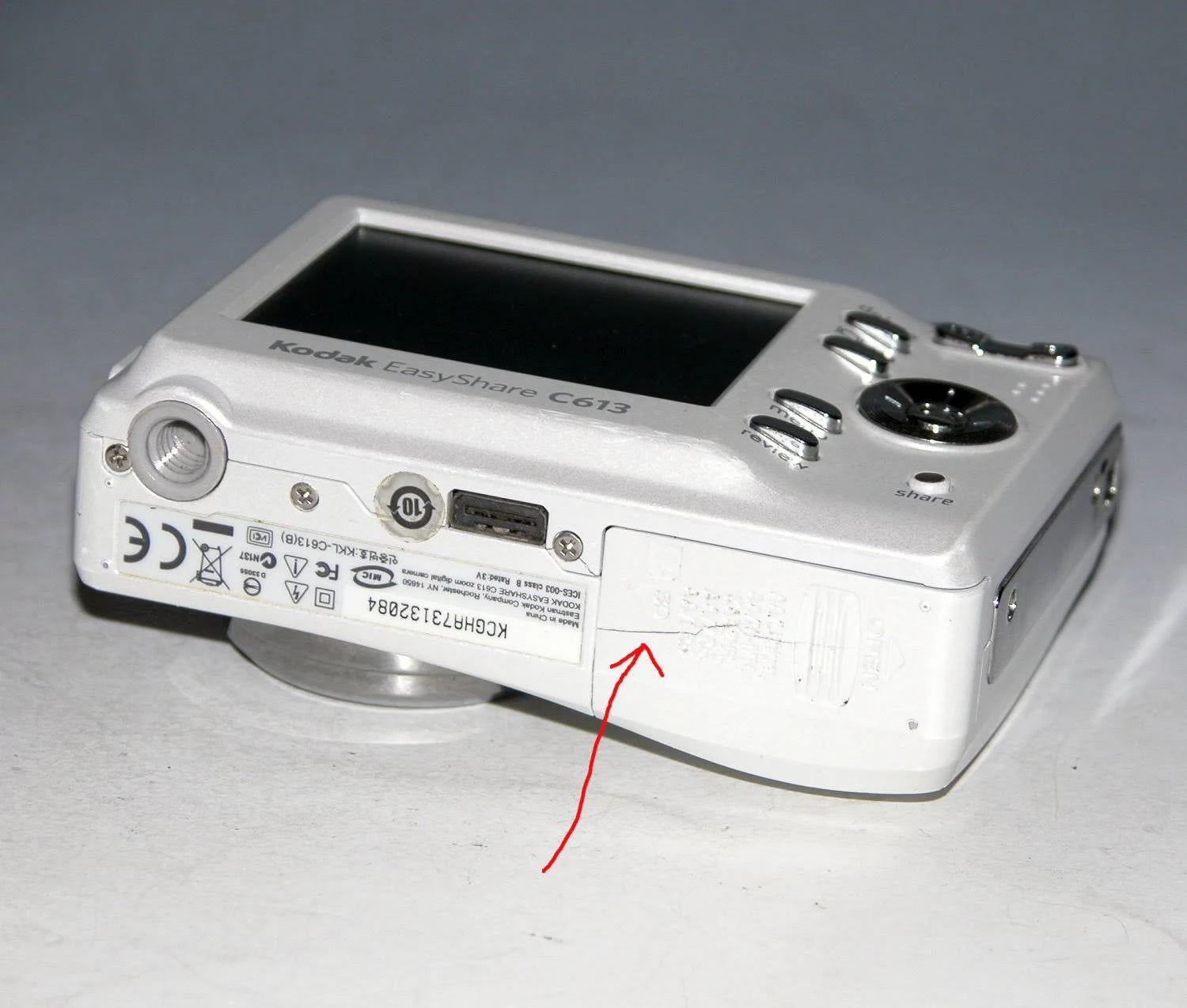9.2 MP Compact Digital Camera E778