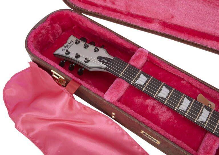 Deluxe Wood Guitar Case L6128