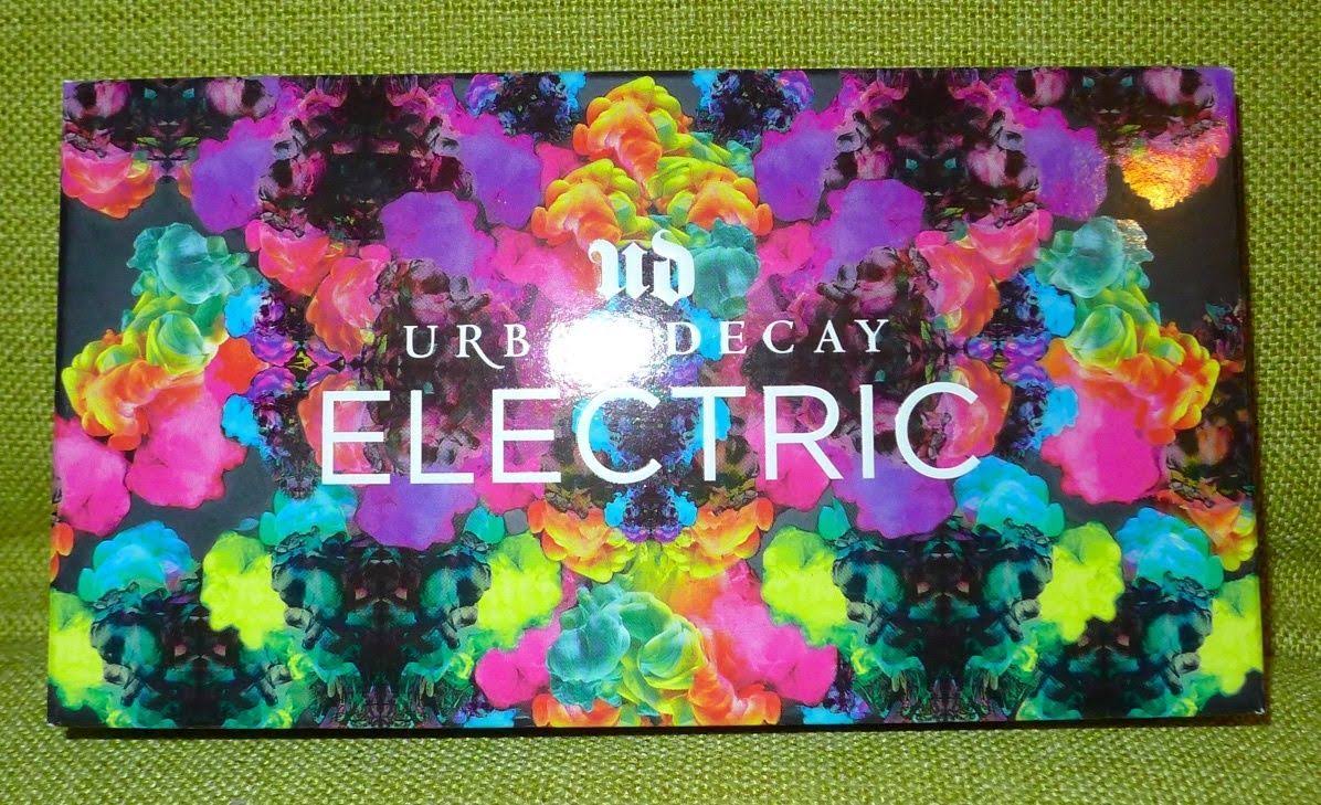 Pressed Pigment Eyeshadow Palette with Brush M61980