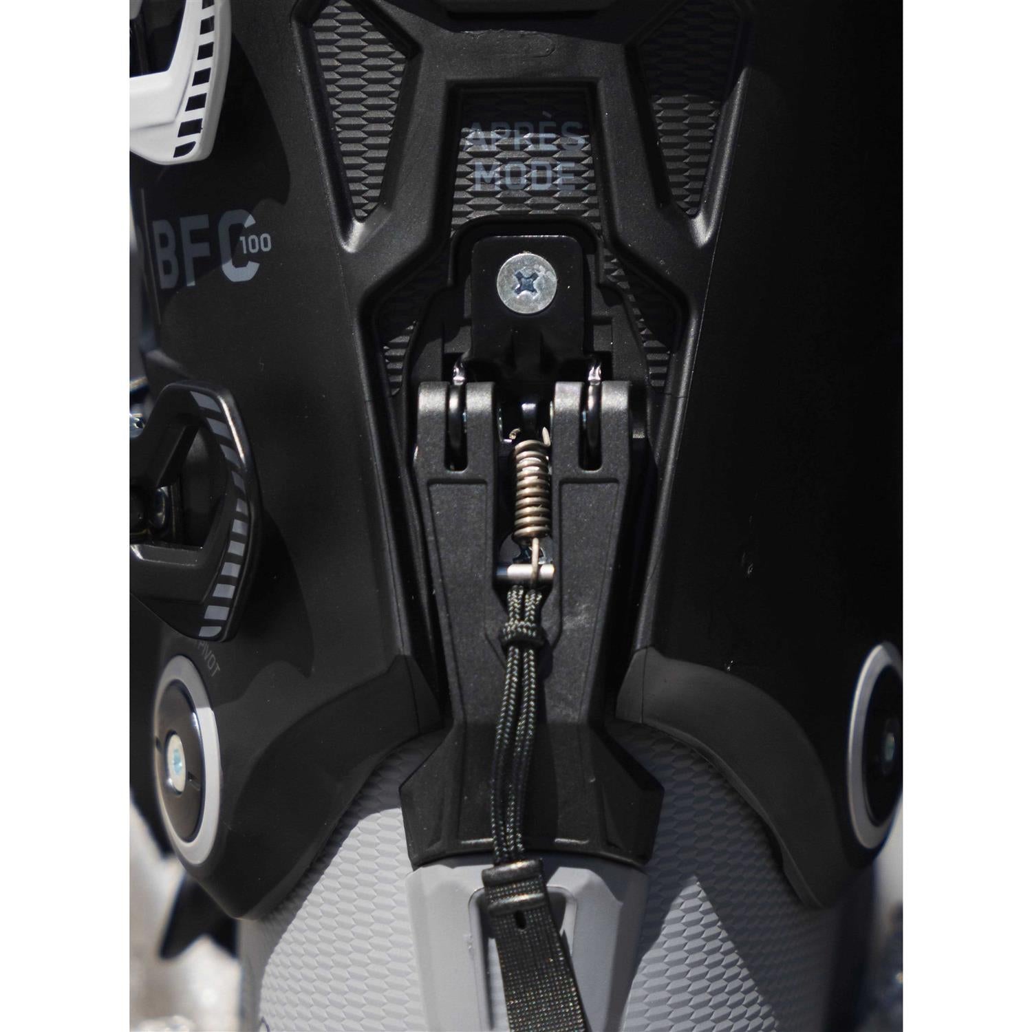 Ski Boots 100 J7809