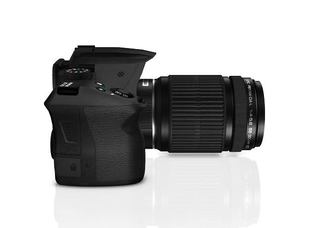 Digital SLR Camera with 18-55mm and 55-300mm Lenses Q55823