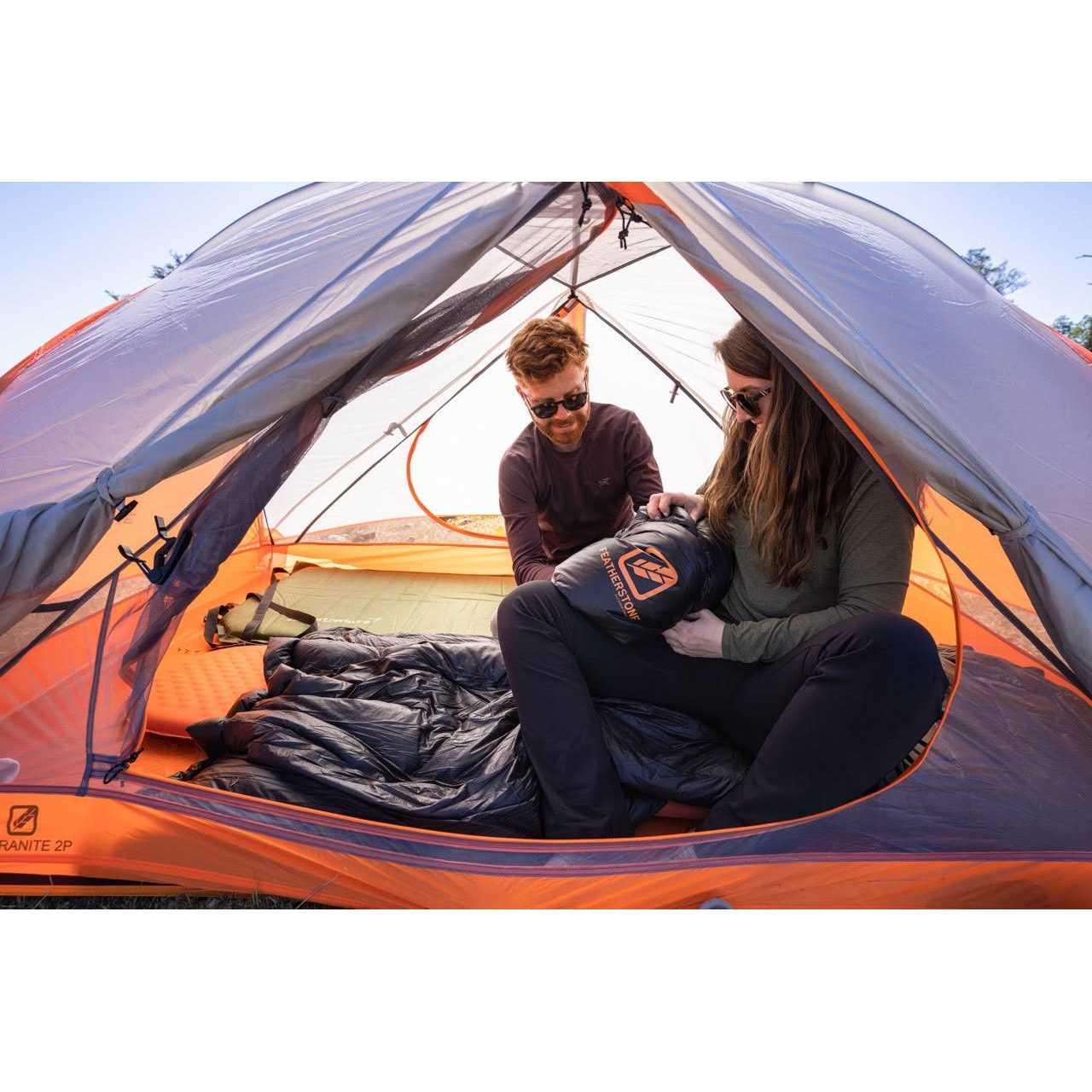 2 Person Backpacking Tent Lightweight 3-Season Freestanding for Camping Hiking G849299
