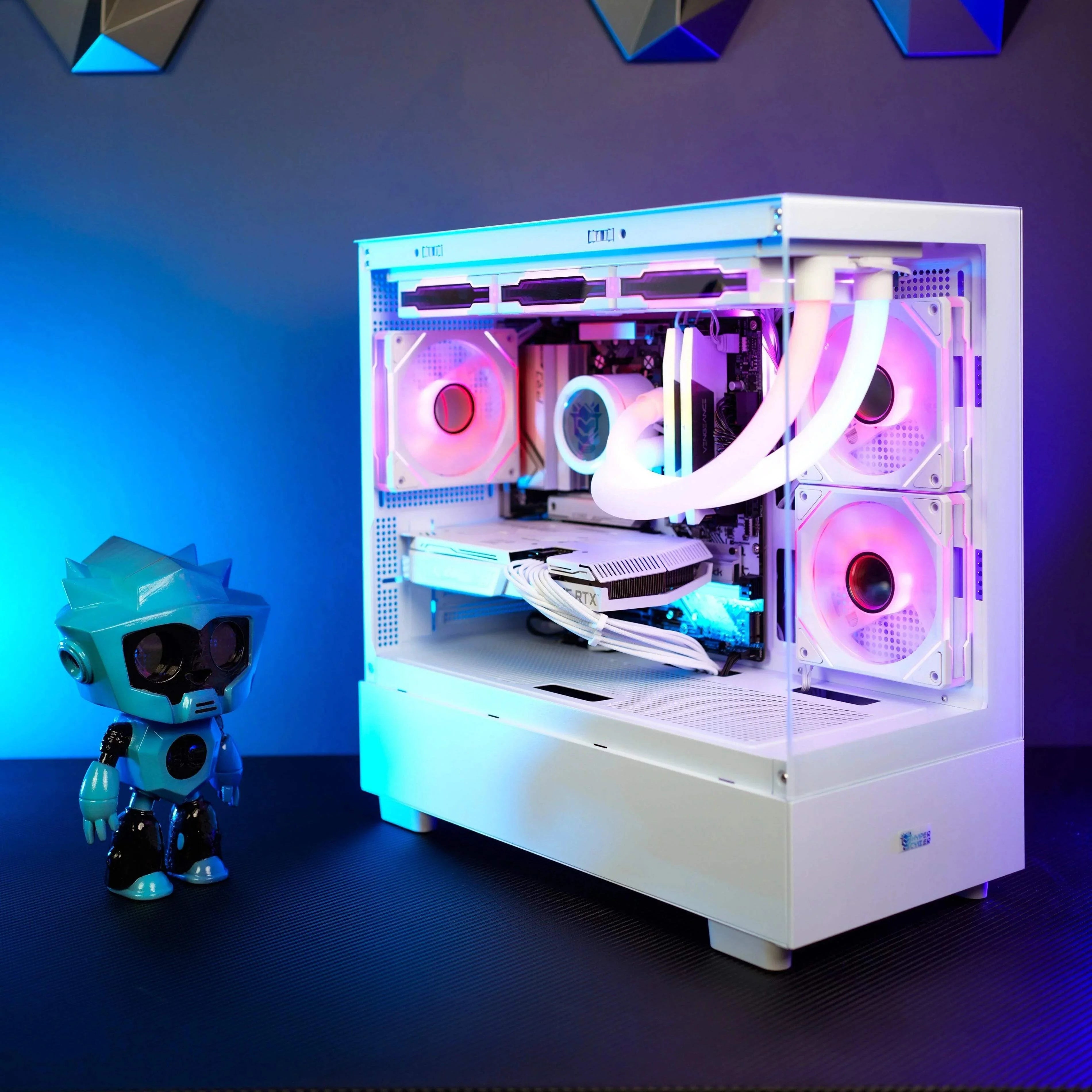 Gaming PC with AMD Ryzen 7 and RTX 5060 Ti 16GB E2091