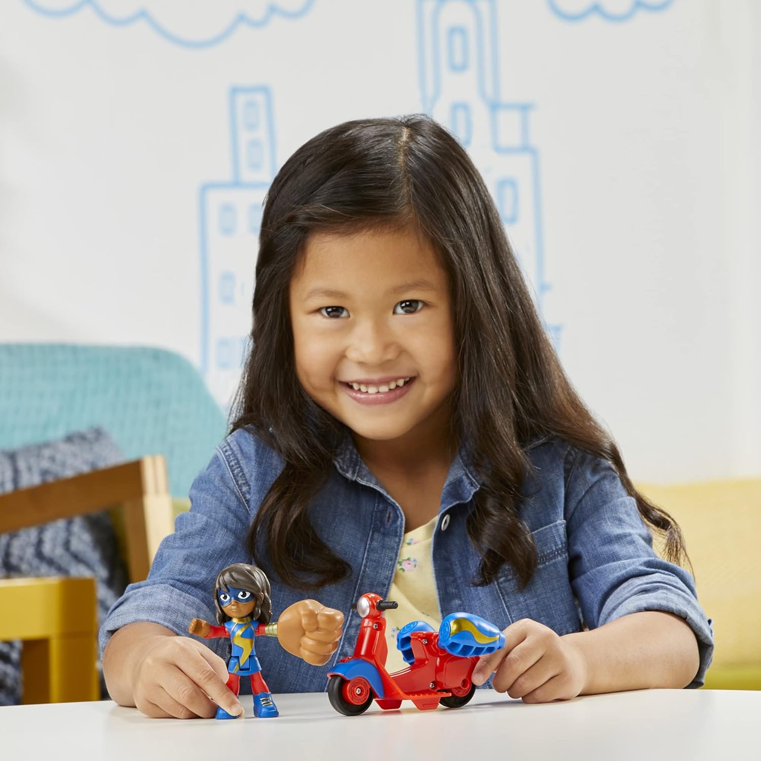 Marvel Ms. Marvel Action Figure and Embiggen Bike Vehicle, Preschool Toy for Kids Ages 3 and Up I585810
